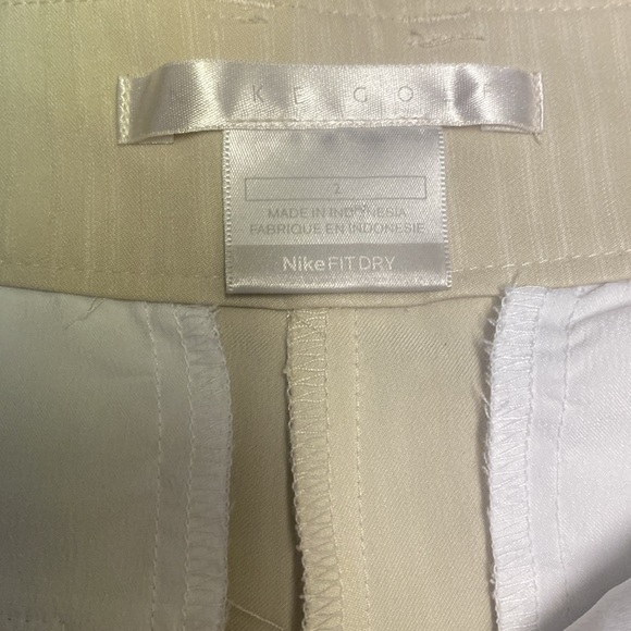 Golf shorts - Picture 3 of 3